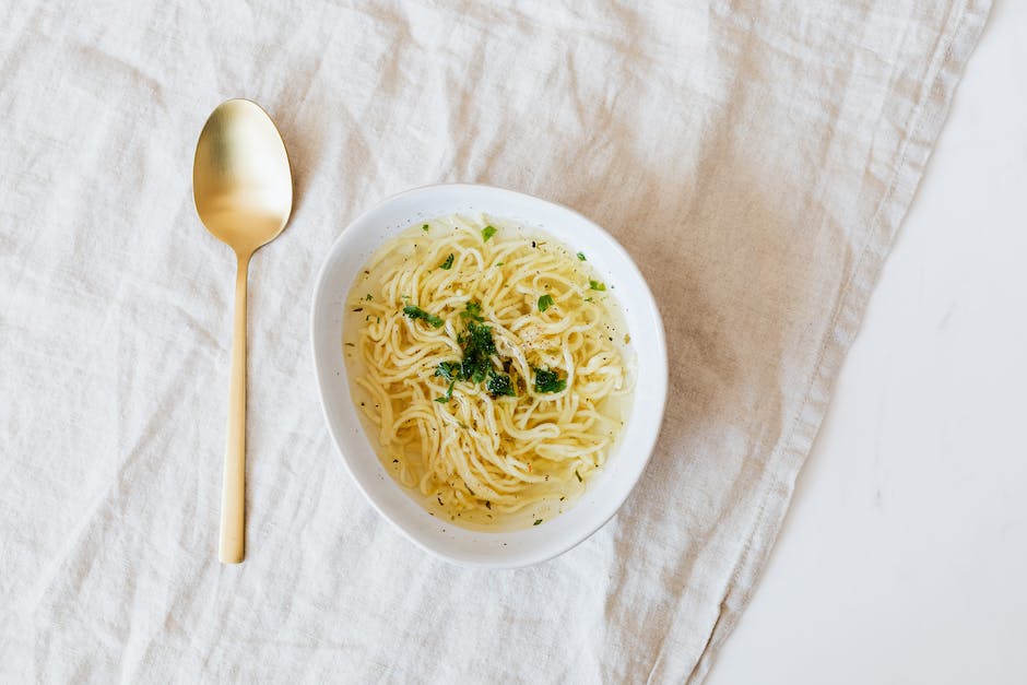 Ei kochen: Ein Schritt-für-Schritt-Anleitung zum Kochen eines harten Eis