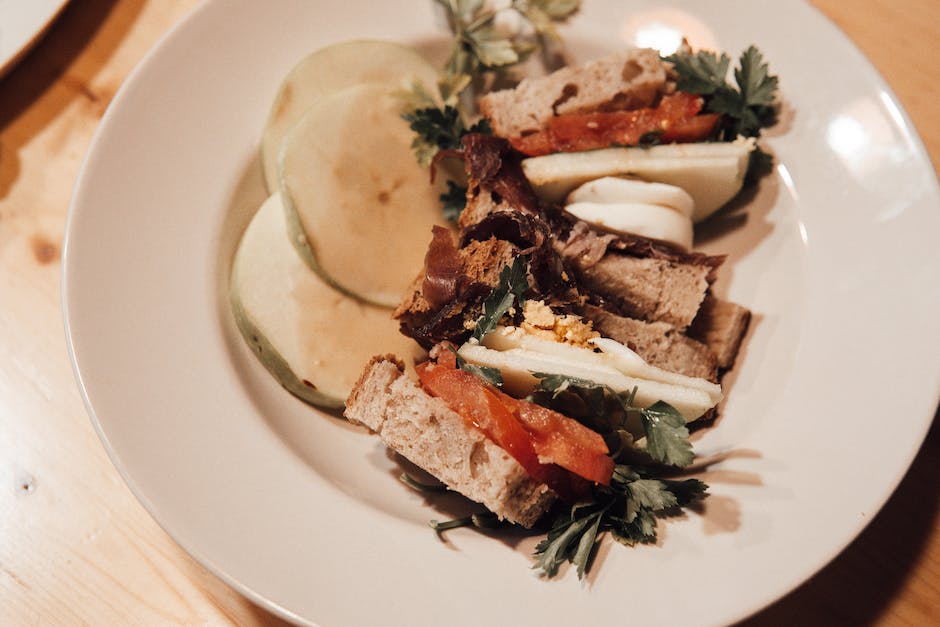 wie lange muss ein hart gekochtes Ei kochen - Zeitangabe